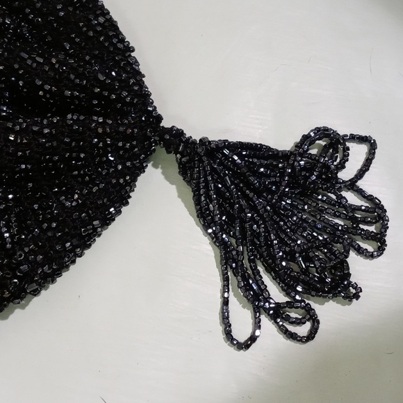Women's gorgeous beaded drawstring wristlet sack pouch bag black - Picture 6 of 12